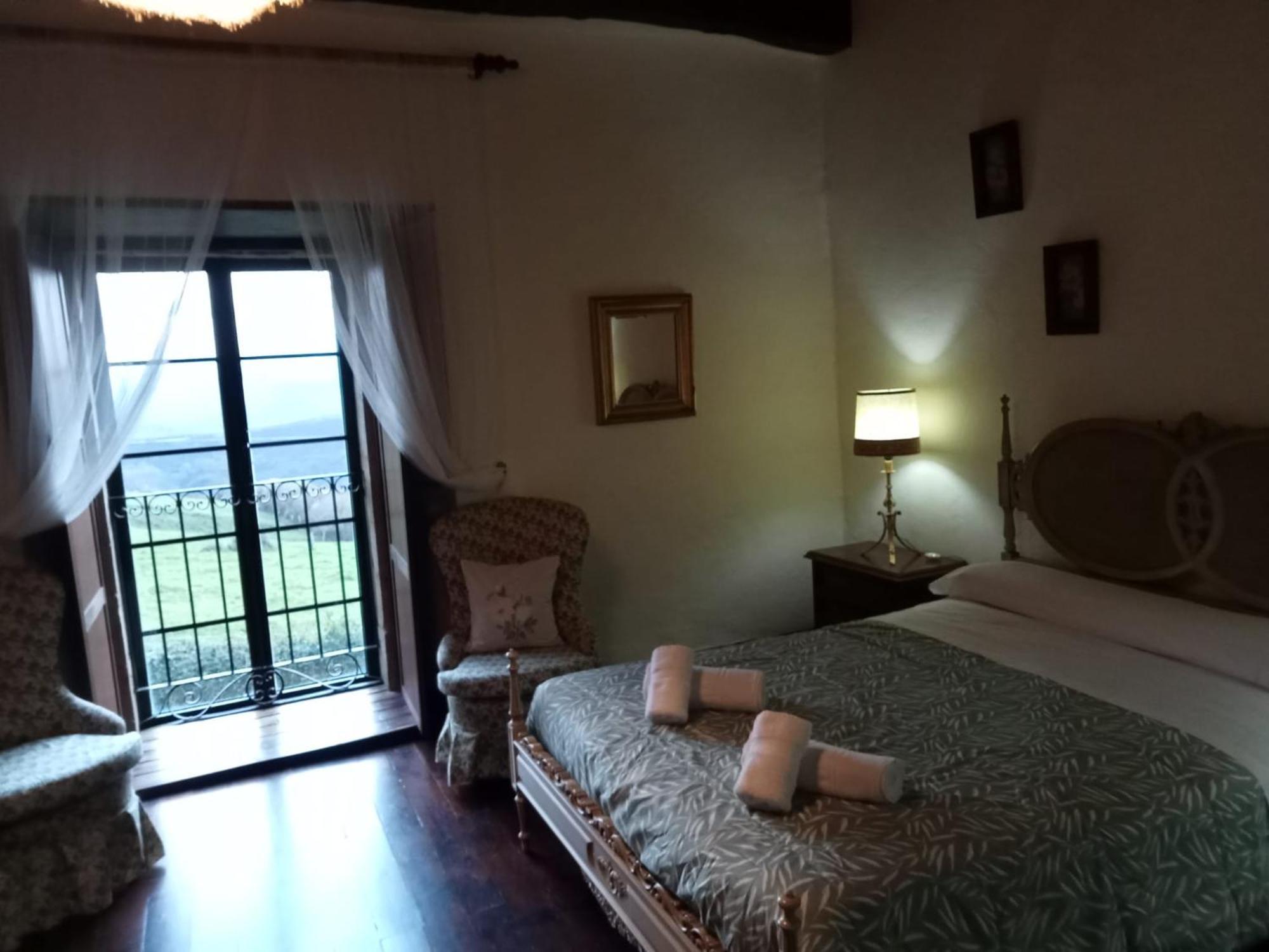 Palacio De Cantiz "Reserva De Ancares" Becerrea Ngoại thất bức ảnh